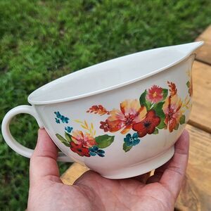 Pioneer Woman 1/2- 2 Cup Pour Spout & Handle Floral Pattern Melamine Measure Cup